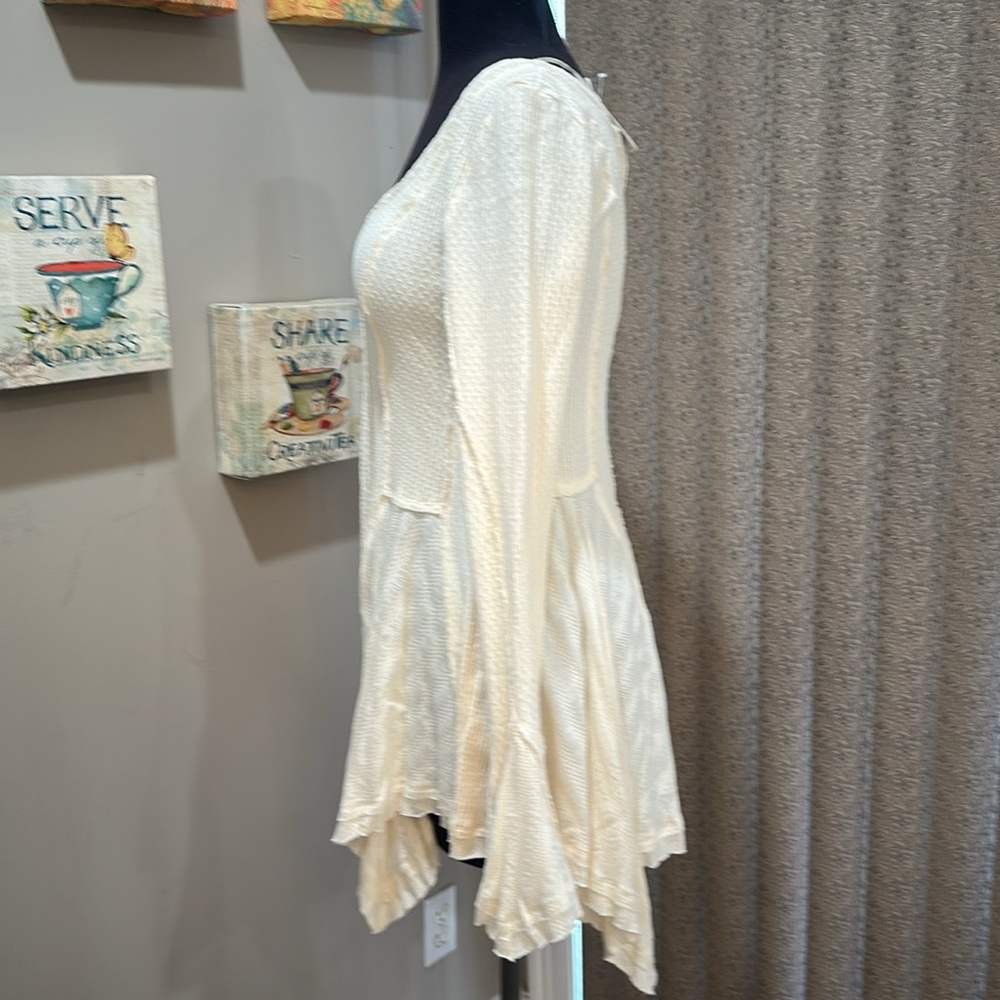 Free people Ivory pull-over stretch top - size L - Picture 2 of 6